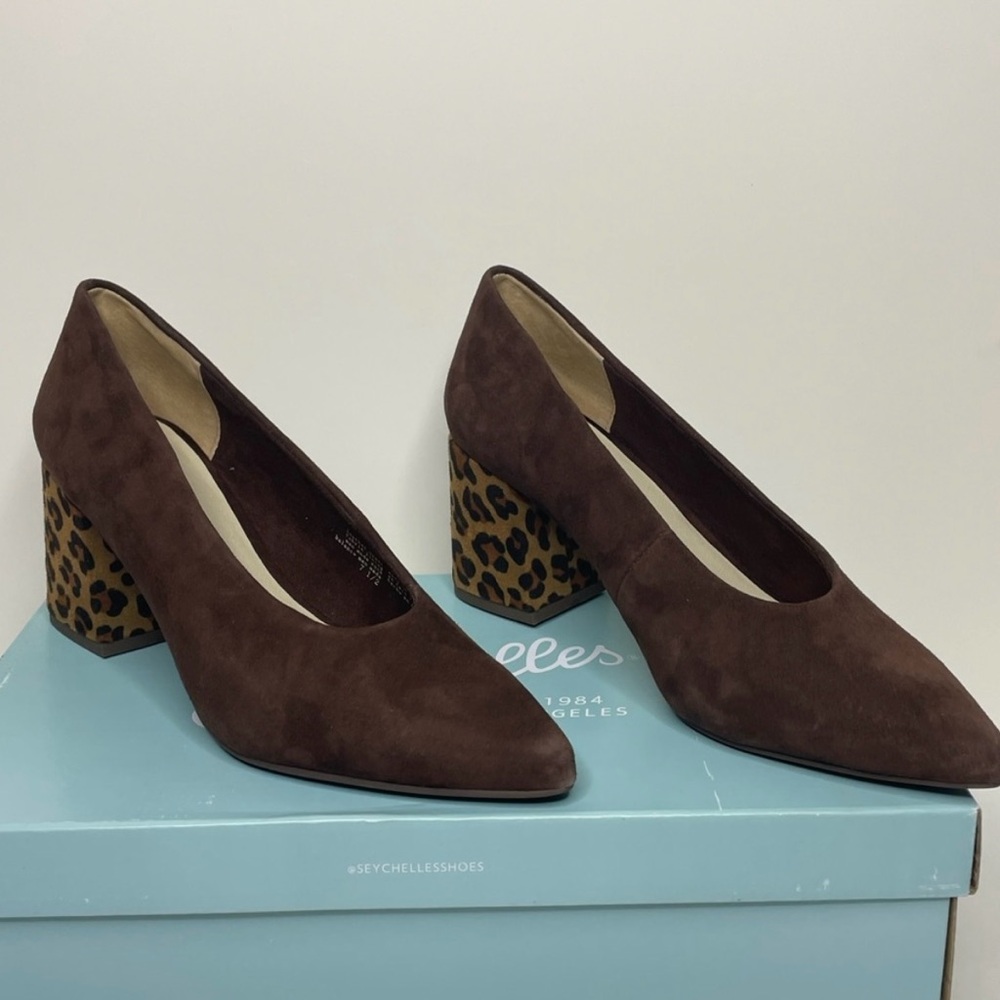 Seychelles faux-suede Chocolate pump with Leopard print Block-Heel